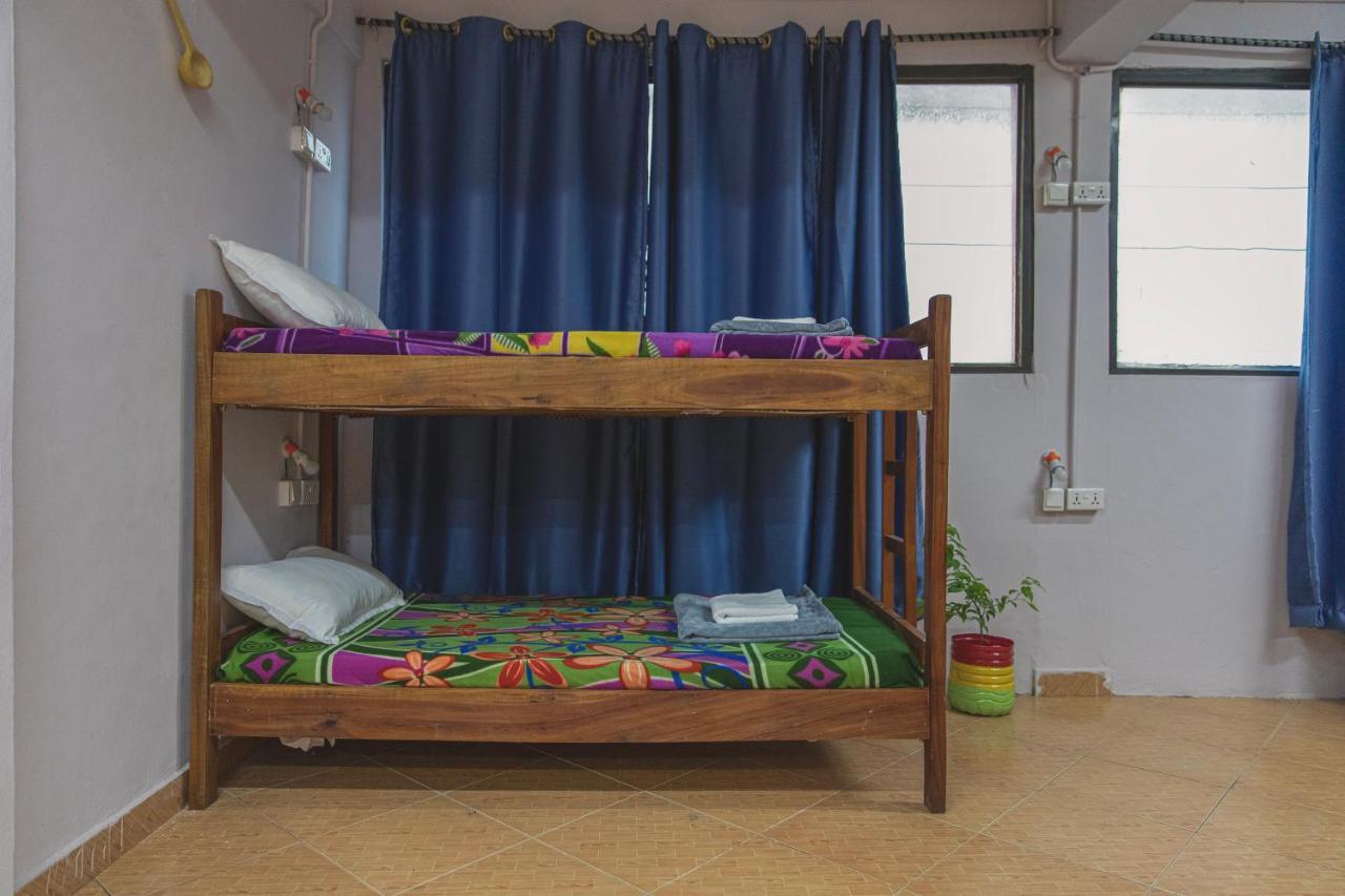 African Vibrations Hostel Osu Accra Exterior photo
